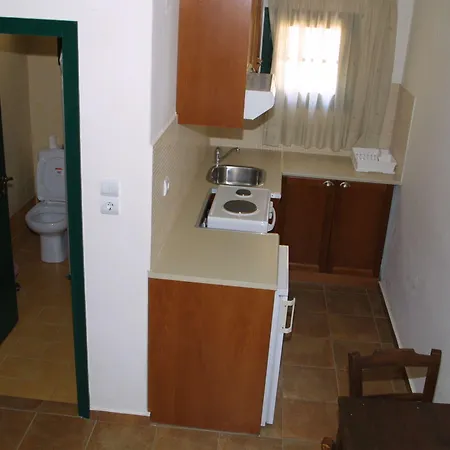 Kalimera Village アパートホテル