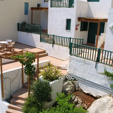 Hotel apartamentowy Kalimera Village 4*
