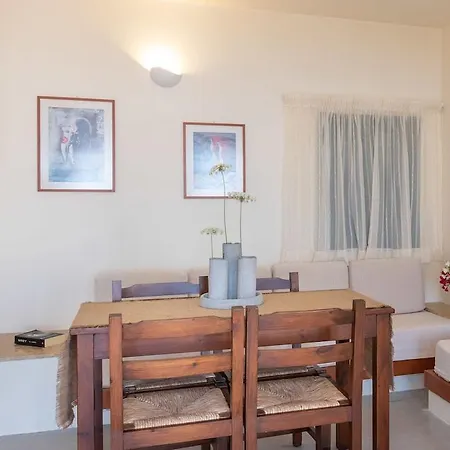 Kalimera Village מלון דירות הרסוניסוס
